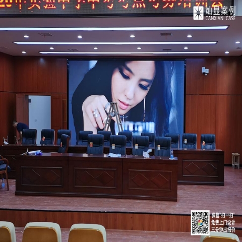 湖北洪湖市中学报告厅LED显示屏P2.5完工